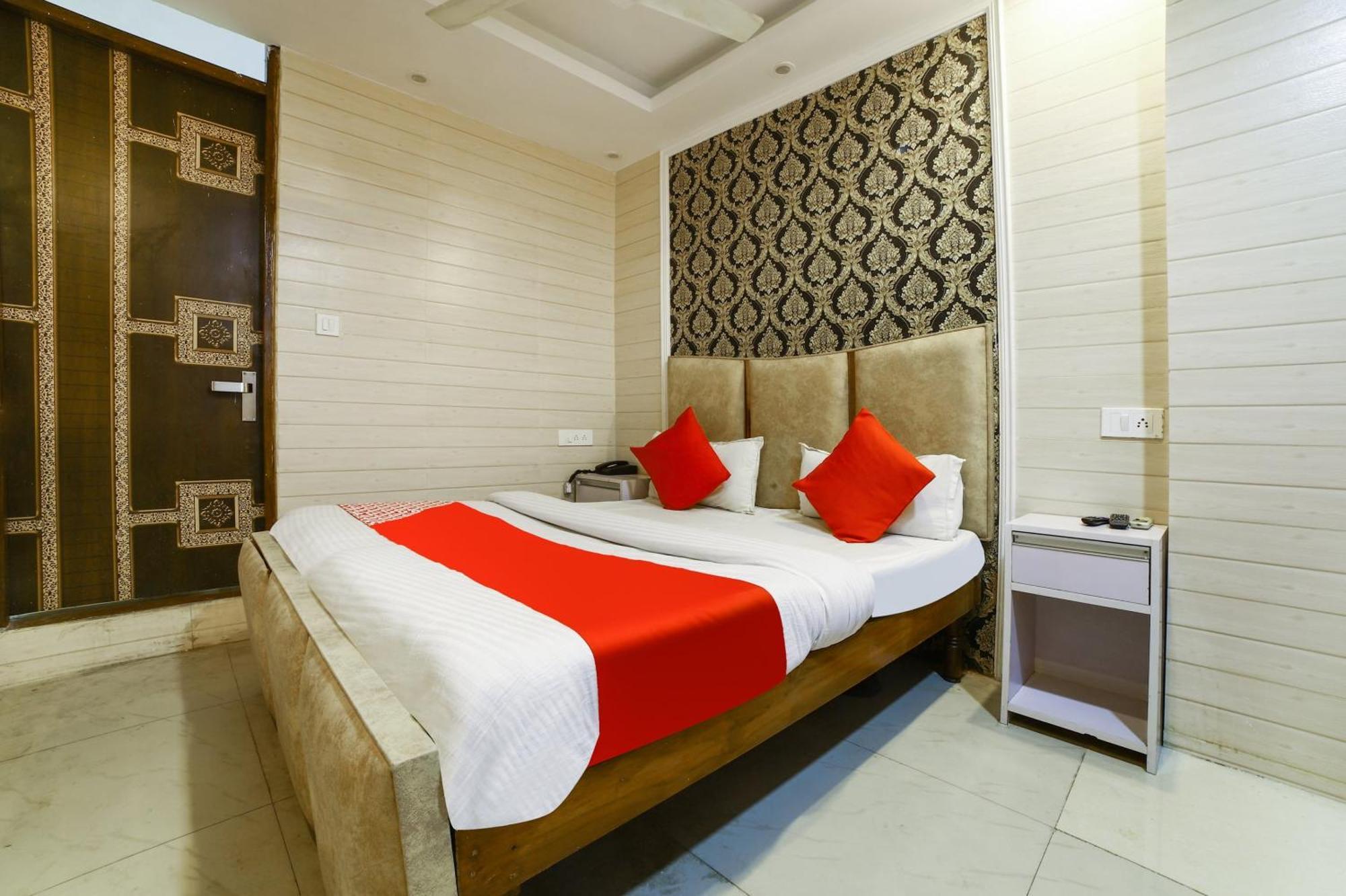 Hotel O Garg Inn Neu-Delhi Exterior foto